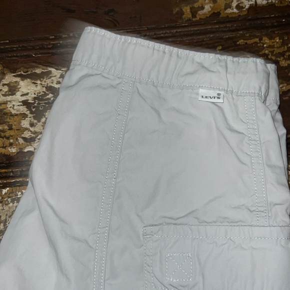 LEVI'S Convertible Cargo gray size 26 - inseam 28” - Picture 5 of 5